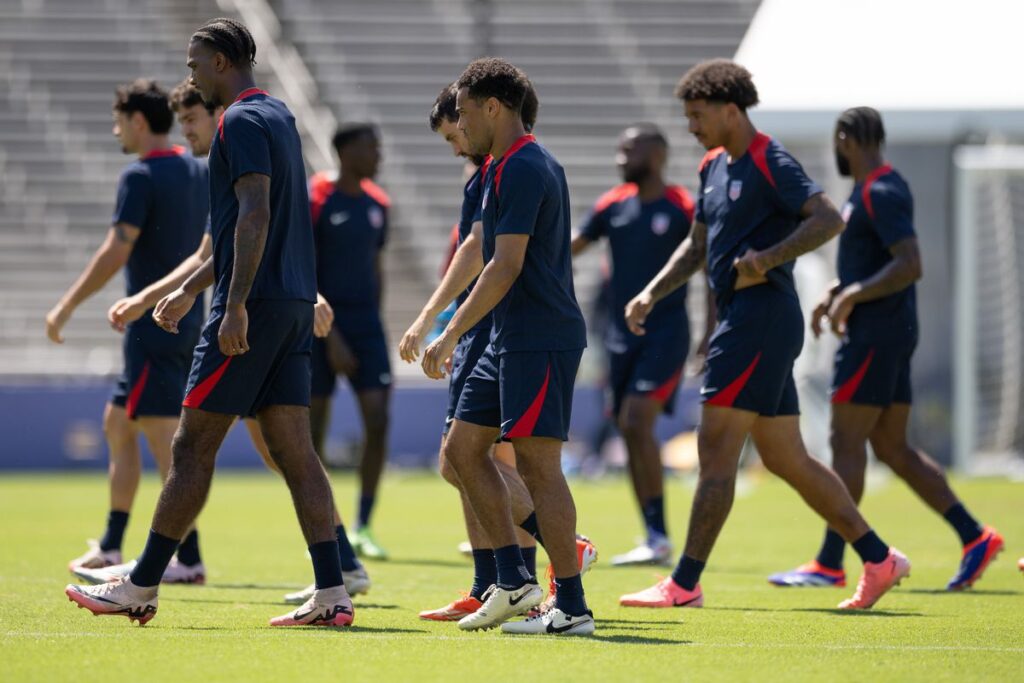 image 886 Lineup 2026